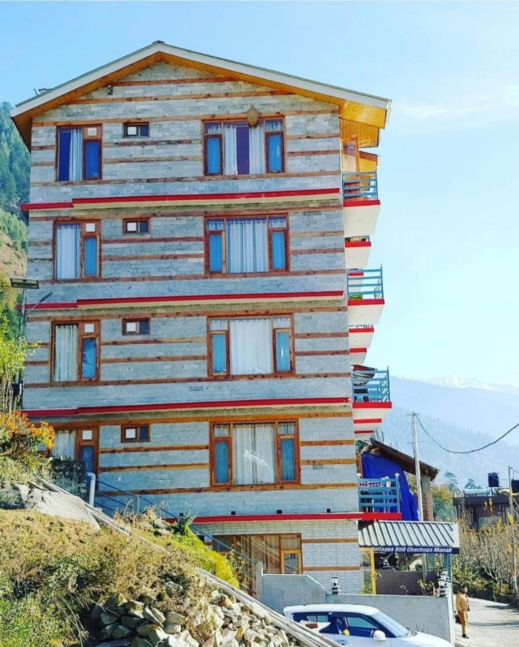 Hotel Himachal Heights Manāli Esterno foto